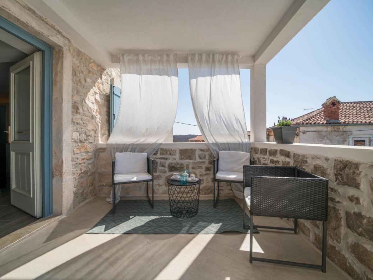 Caterina By Interhome *